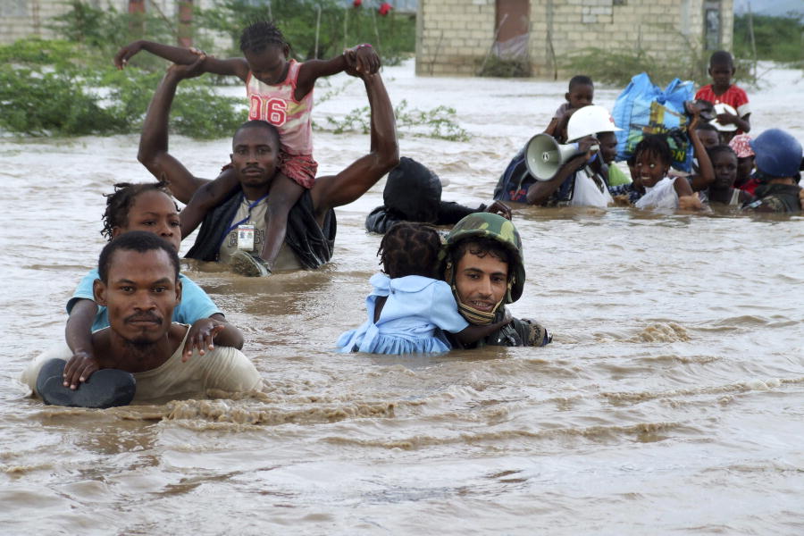 crisi climatica alluvione uragano