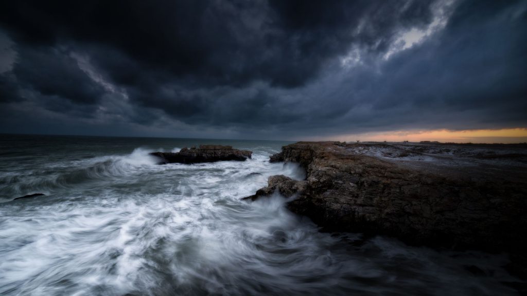 mediterraneo caldo piogge