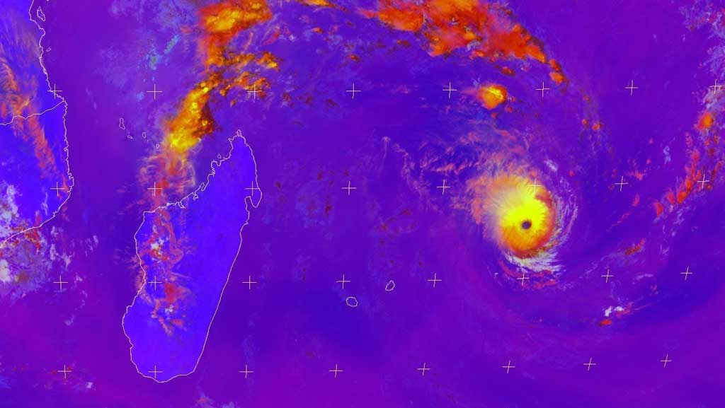 ciclone freddy mauritius reunion madagascar