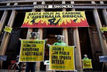 Greenpeace Milano Intesa Sanpaolo finanziamenti