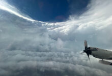 Nell'occhio dell'uragano di categoria 5. Crediti NOAA WP-3D Orion NOAA43