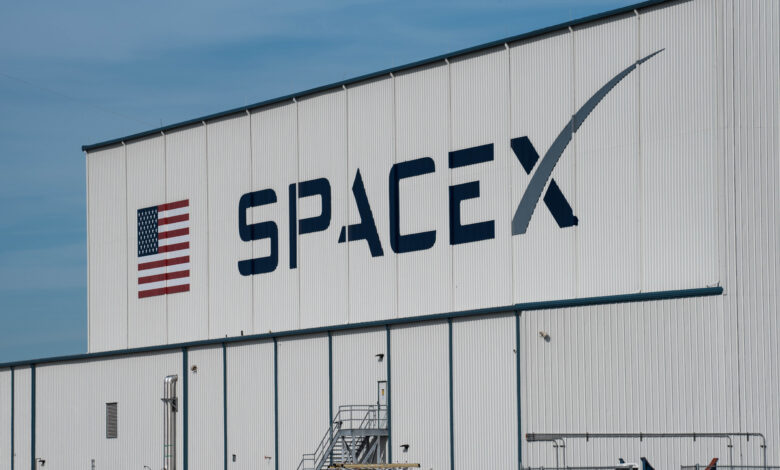 SpaceX_Credits-Daniel-Oberhaus_Wikipedia-Creative-Commons